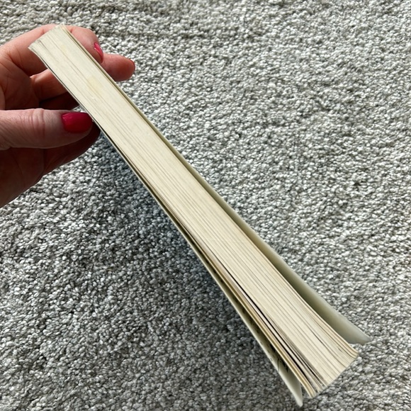 Diary of a Wimpy Kid Cabin Fever by Jeff Kinney - Picture 4 of 4